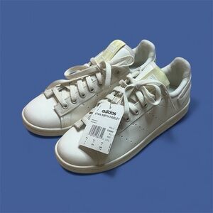 NWT Adidas Stan Smith Parley White Sneakers sz 7 Men’s
